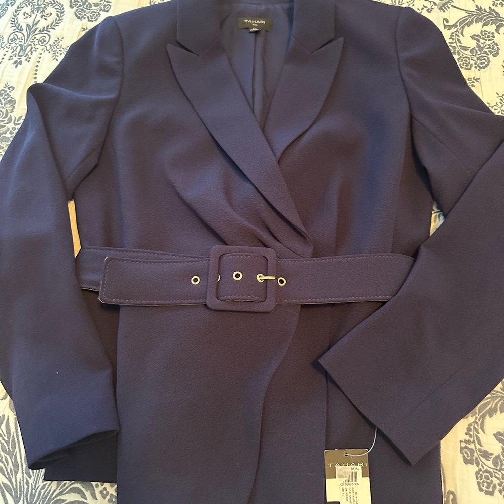 NWT Tahari Women's Dark Navy Belted Pants Suit - Picture 3 of 7